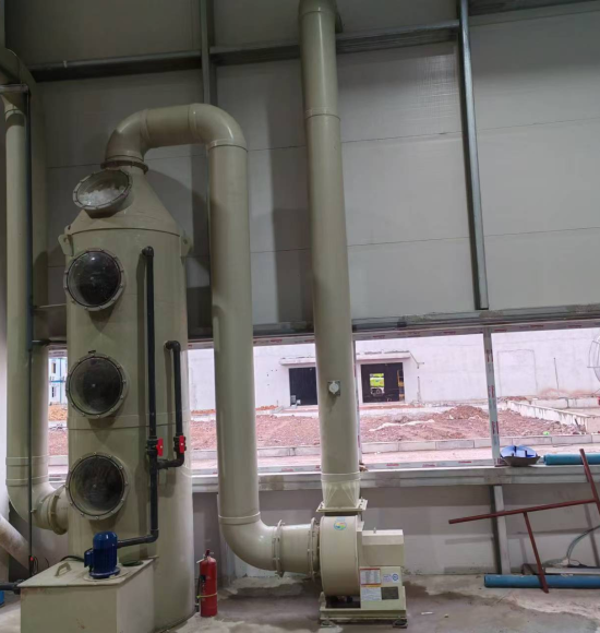 Tháp phun rửa xử lý khí thải